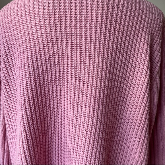 POL Chunky Mock Turtleneck Wide Sleeve Cropped Hi-Low Hem Distressed Sweater - Picture 12 of 16